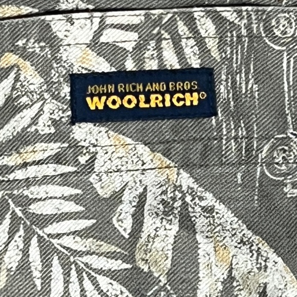 Woolrich Gray Leaf Print Short Sleeve Mens Button Down Shirt - Picture 3 of 5